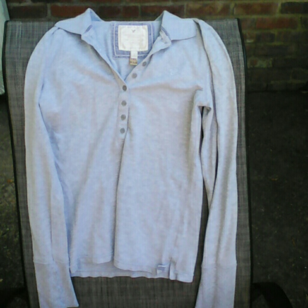 American Eagle women Gray Medium Long-Sleeved polo